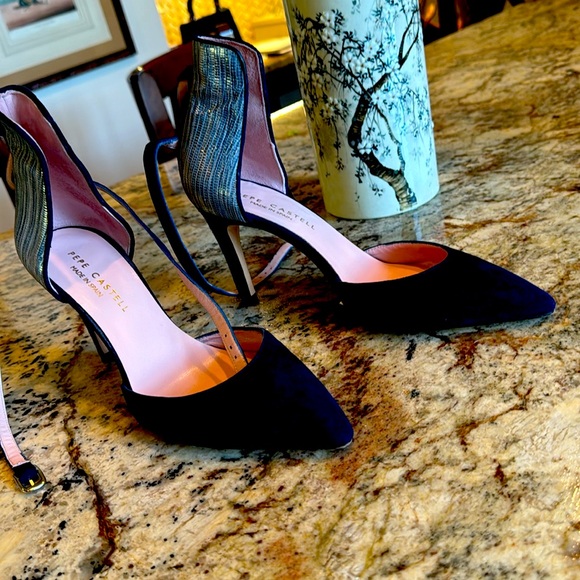 Designer Pepe Castell designer, navy blue, suede pumps, strapping, feminine. - Picture 1 of 3